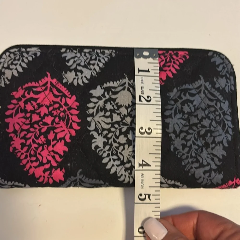 VERA BRADLEY QUILTED WALLET/CLUTCH
BLACK PINK SHADES OF GRAY - Picture 6 of 6